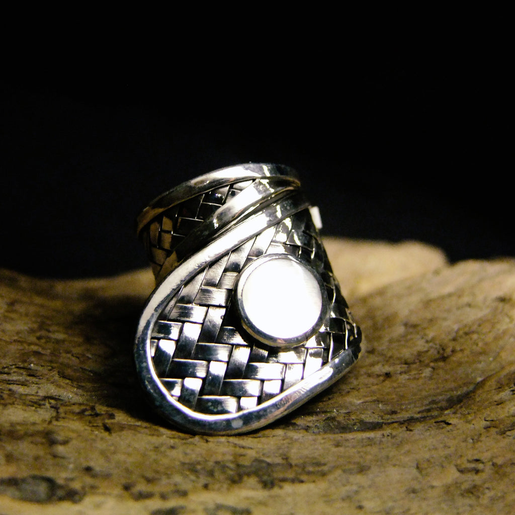 Basket Weave Shell Silver Ring-JEWELLERY / RINGS-Jewelery Center (THA)-Mother of Pearl-52-The Outpost NZ