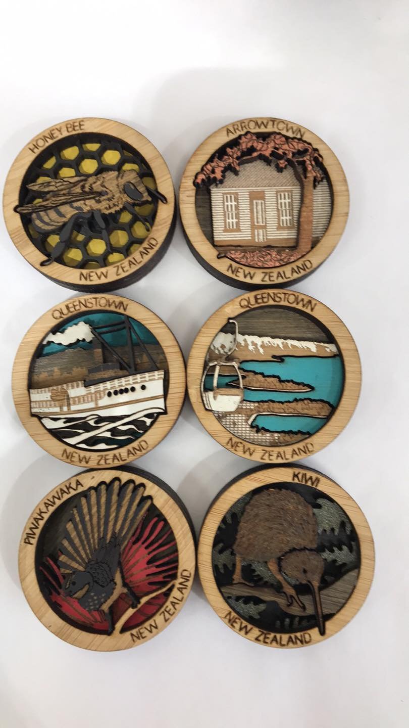 Laser Cut Wood Scenic Picture Round Magnet-NZ ART-Laser Studio Ltd (NZ)-Bee-The Outpost NZ