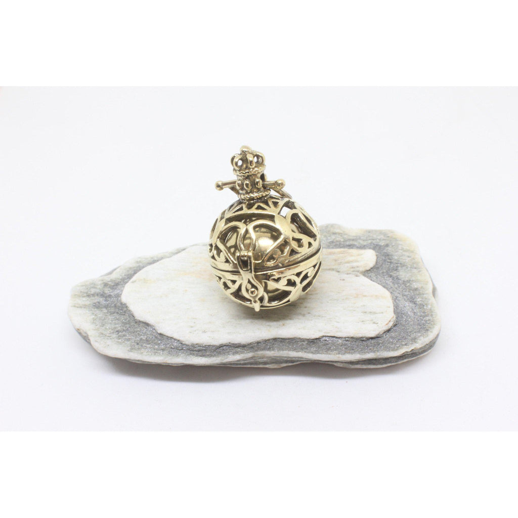 Valencia Brass Pendant-JEWELLERY / NECKLACE & PENDANT-Gopal Brass Man (IND)-Bell-The Outpost NZ